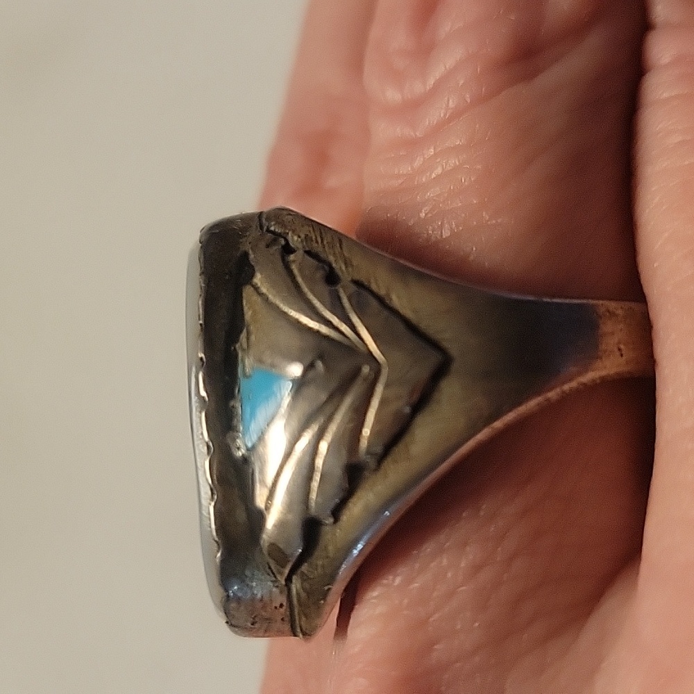 Zuni Sunface Ring - Picture 2 of 4